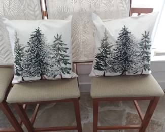 Pair of green trees pillows