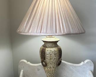 Vintage Crackle Glaze Table Lamp with Decorative Accents