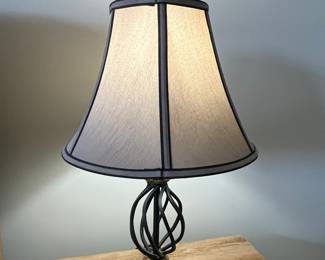 Franklin Iron Works Cardiff Traditional Table Lamp