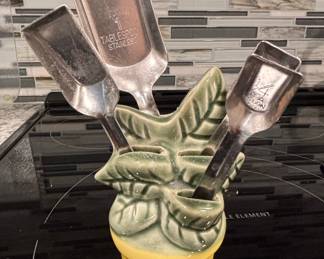 Ceramic Tiki Planter with Stainless Steel Measuring Spoons
