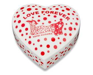 391 Yayoi Kusama (b. 1929) "Love Forever" lidded box, 2016 Porcelain From the edition of unknown size Printed signature and title on the underside; printed signature on box lid In original box Porcelain: 1.75" H x 3.875" W x 3.75" D; Box: 3.625" H x 3.875" W x 3.875" D Estimate: $400 - $600