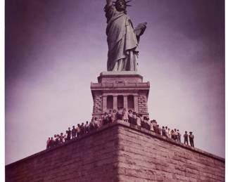 180 Neal Slavin (b. 1941) "Group Portrait: Statue of Liberty, New York City," 1974 Digital chromogenic print in colors on paper mounted to paperboard, as issued From the edition of unknown size Signed, titled, and dated on the mount, verso: Neal Slavin 1974 Image/Sheet: 19.875" H x 16.25" W; Mount: 27.5" H x 20.25" W Estimate: $600 - $800