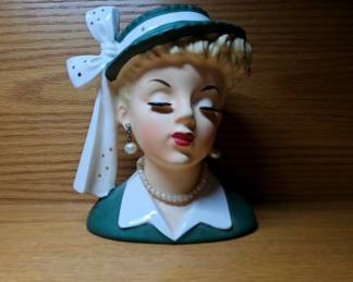 1956 NAPCO Ladies Head Vase C2633B Made in Japan.