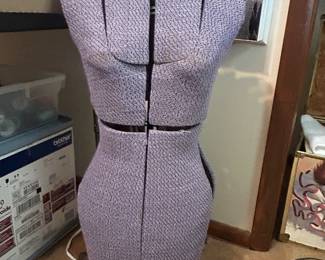 Sewing mannequin 
