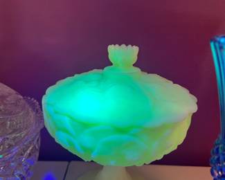 Uranium glass covered dish