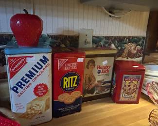Vintage tins