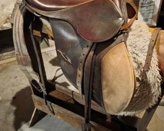 English horse saddle, blanket and accessories with wood stand