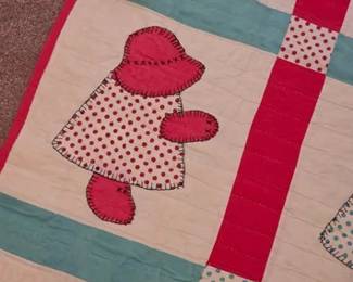 Vintage crib quilt