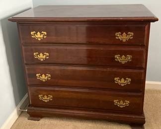 Chippendale Style Bachelors Chest