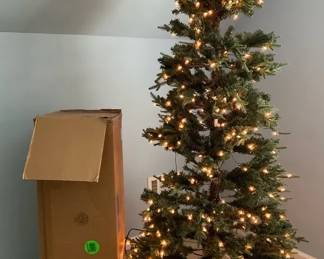Prelit Classic Slim Christmas Tree
