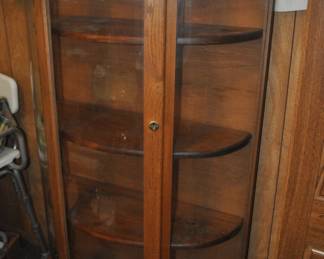 Curvered Glass China Cabinet with Wooden Shelves 
