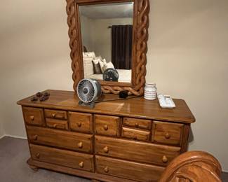 BEDROOM DRESSER