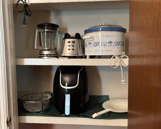 SMALL KITCHEN APPLIANCES