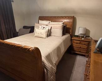 BEDROOM SET W/ NIGHTSTAND & DRESSER