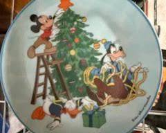 Schmid Walt Disney Characters 1983 1st Limited Edition entitled "Sneak Preview"