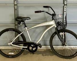 Giant Cruiser Bike 