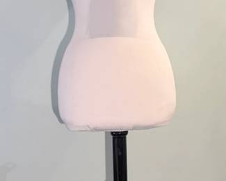 Mannequin for tailoring or costume-design