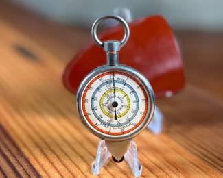 This lot features an antique German opisometer in excellent condition and accompanied in a leather case.