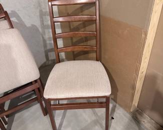 Stakmore Shaker Ladderback Folding Chair with Upholstered Seat
