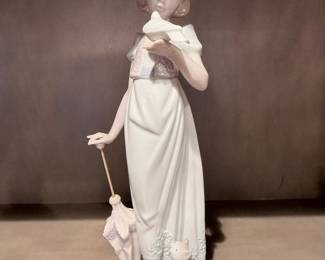 Lladro "Summer Stroll" Porcelain Figurine
