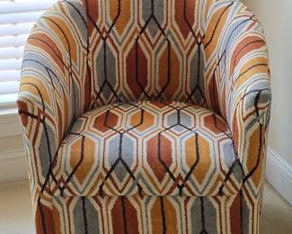 Marvel Traditional degree Swivel Tub Chair with Geometric Pattern Upholstery