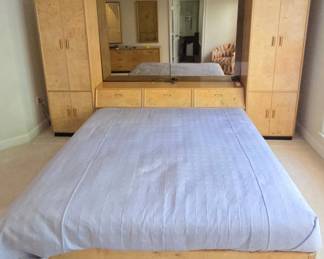 Henredon Scene Two Olive Burlwood Ebony Inlay King Size Bedroom Set