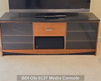 BDI Ola Media Console