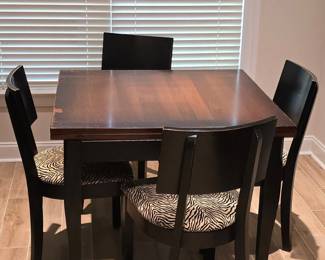 Expandable Dining Room Table