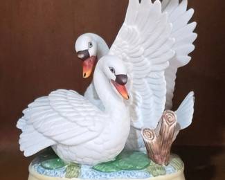 Musical Swan Figurine with Lily Pads