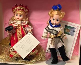 Madame Alexander The Alice in Wonderland Collection Red Queen and White King Dolls