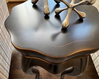 Ethan Allen black five leg table 23"h x 18" diameter