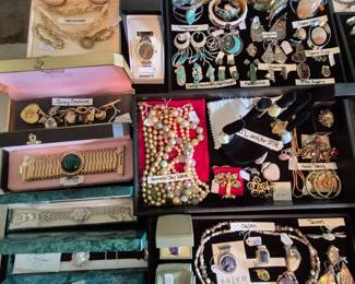 Veronese, Juicy Couture, Suzanne Somers, Ralph Lauren, Tony Curtis...