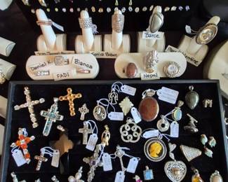 Some incredible rings, Napel, Daniel K, Barce, Bianca, Sonia Bitton, Mars & Valentine.