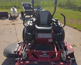 Ferris 2100Z 61" cut 196 hours if you are interested call now
