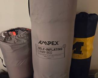 Ampex self-inflating beds