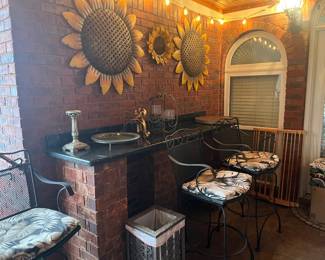 #100	Set of 2 Wrought Iron Swivel Barstools with Cushions (29" Seat Height)	 $150.00 