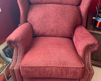 #84	Flexsteel Recliner	 $275.00 