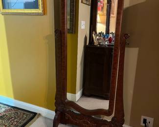 #10	Vintage Standing Mirror (30w x 22d x 67h)	 $150.00 