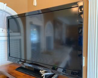 #61	 Insignia LCD TV Model:NS-L55X-10A	 $40.00 
