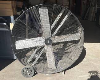 2450 ULINE 48 Portable Fan