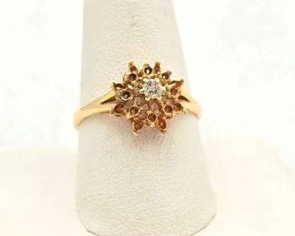726 14kt Gold Ring with Diamond, 3g