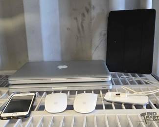 5582 Apple Electronics
