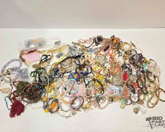 1000 Costume Jewelry