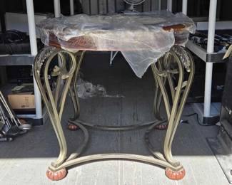 2952 Decorative Table