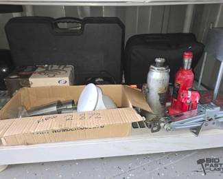 2872  Vehicle Accessories and Roadside Assistance Kits