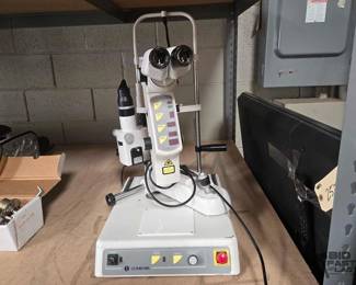 2530 Luenis Aura PT YAG Laser