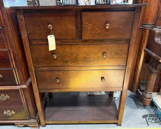 8602 4 Draw Dresser