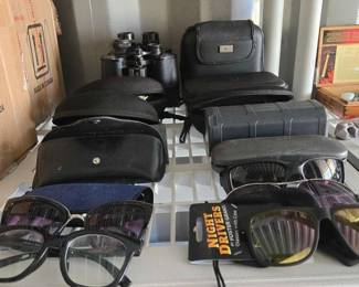 2920 Binoculars and Glasses