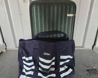 2870 Suitcase and Bags