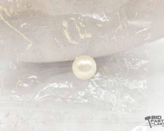 1052 White Pearl